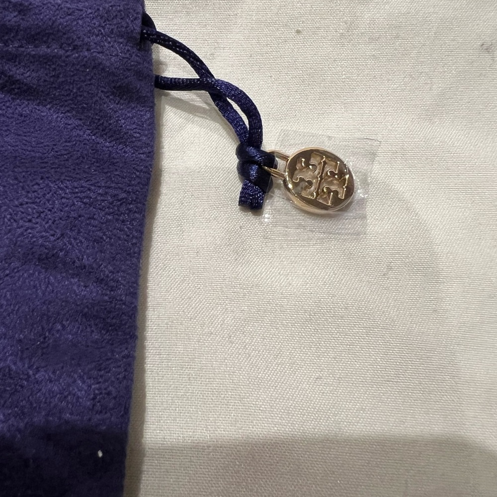 Tory Burch Drawstring Wallet / Jewelry Pouch New - Picture 2 of 5